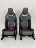 Mercedes Benz Classe C AMG Performance Seats (W206) Cuir noir/gris avec détails rouges