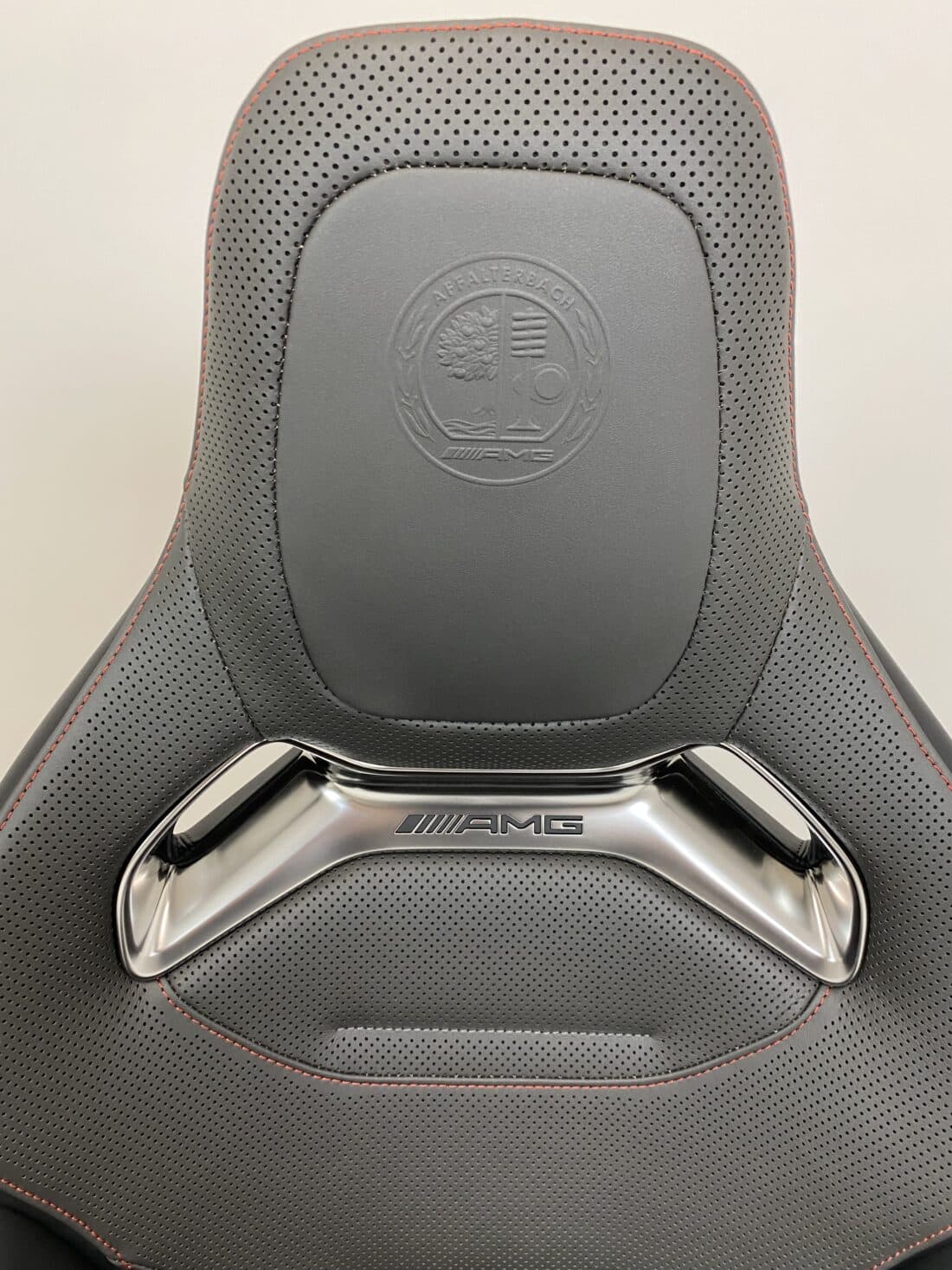 Trp Post Container Data Trp Post Id 15946 Mercedes Benz C Klasse Amg Performance Stoelen W206 Zwart Grijs Leder Met Rood Detail Trp Post Container
