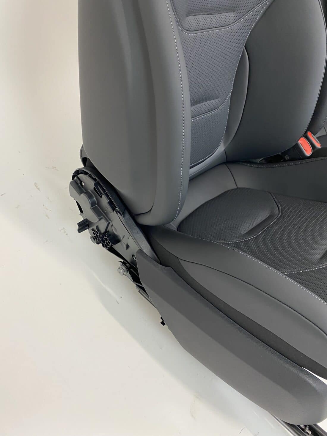 Trp Post Container Data Trp Post Id 15957 Mercedes Benz C Klasse Amg Performance Sitze W206 Schwarzes Leder mit weißen Nähten Trp Post Container