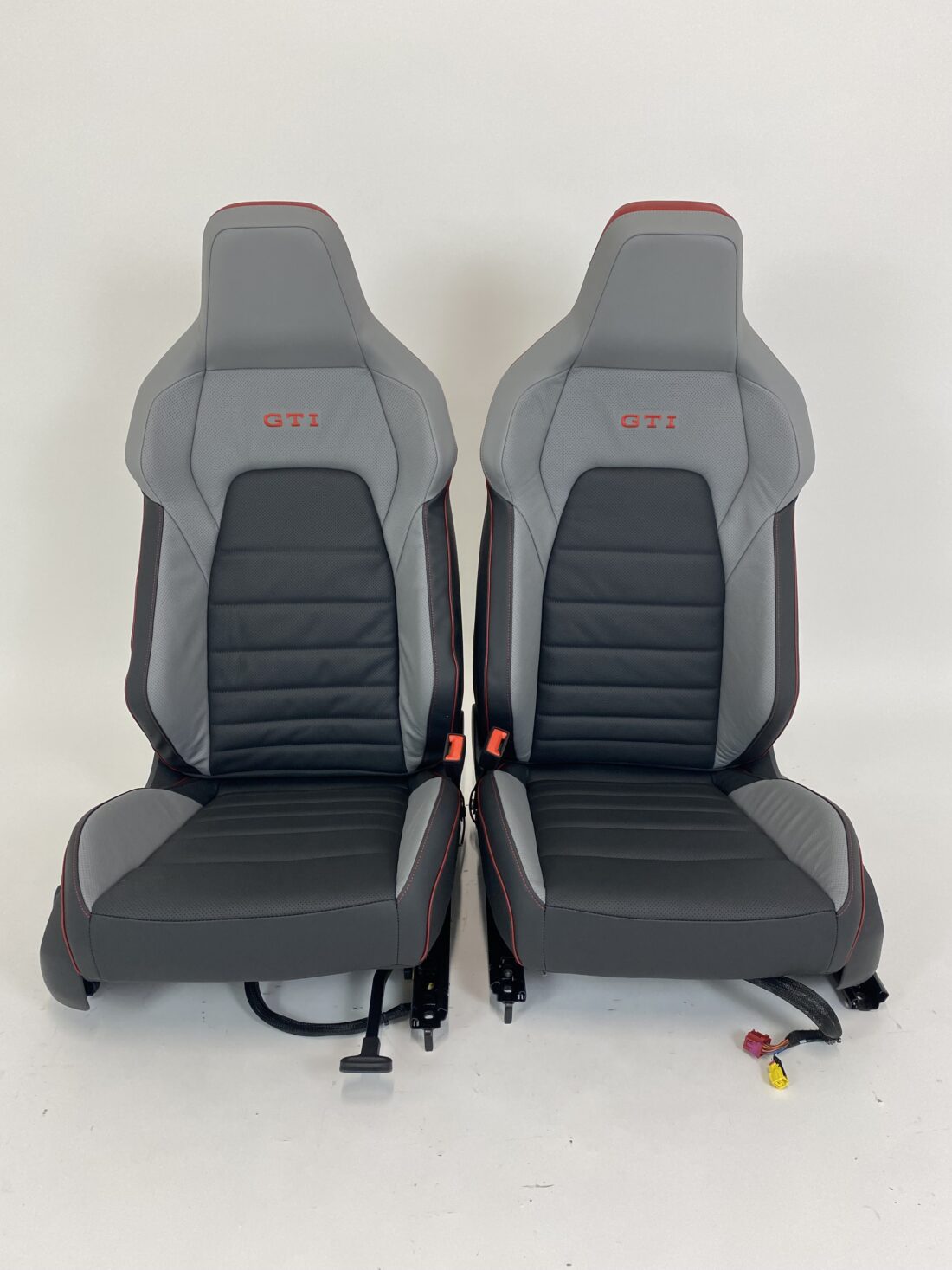 Interieur Vw Golf 8 Gti Zwart Grijs Rood