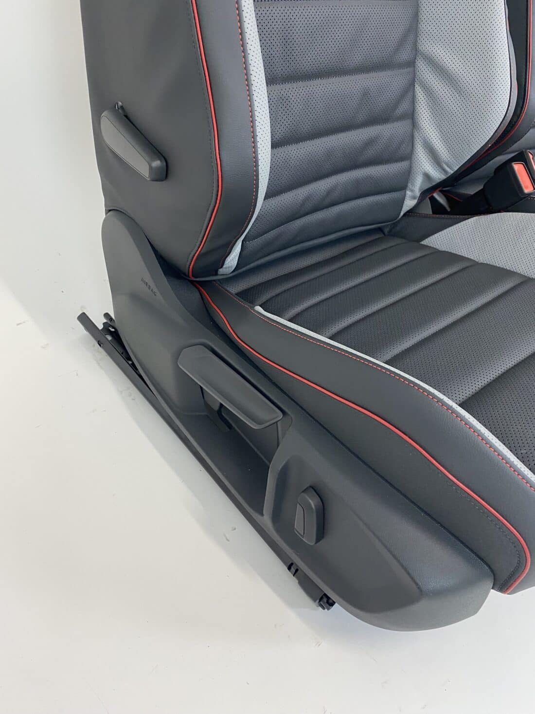 Interieur Vw Golf 8 Gti Zwart Grijs Rood