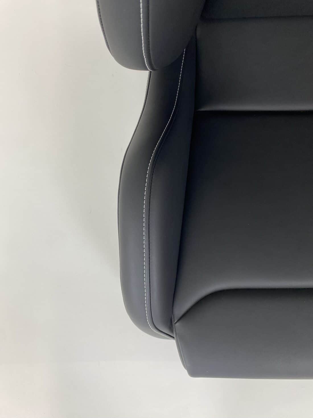 Recaro Sportster Cs Leder Zwart Met Wit Stiksel