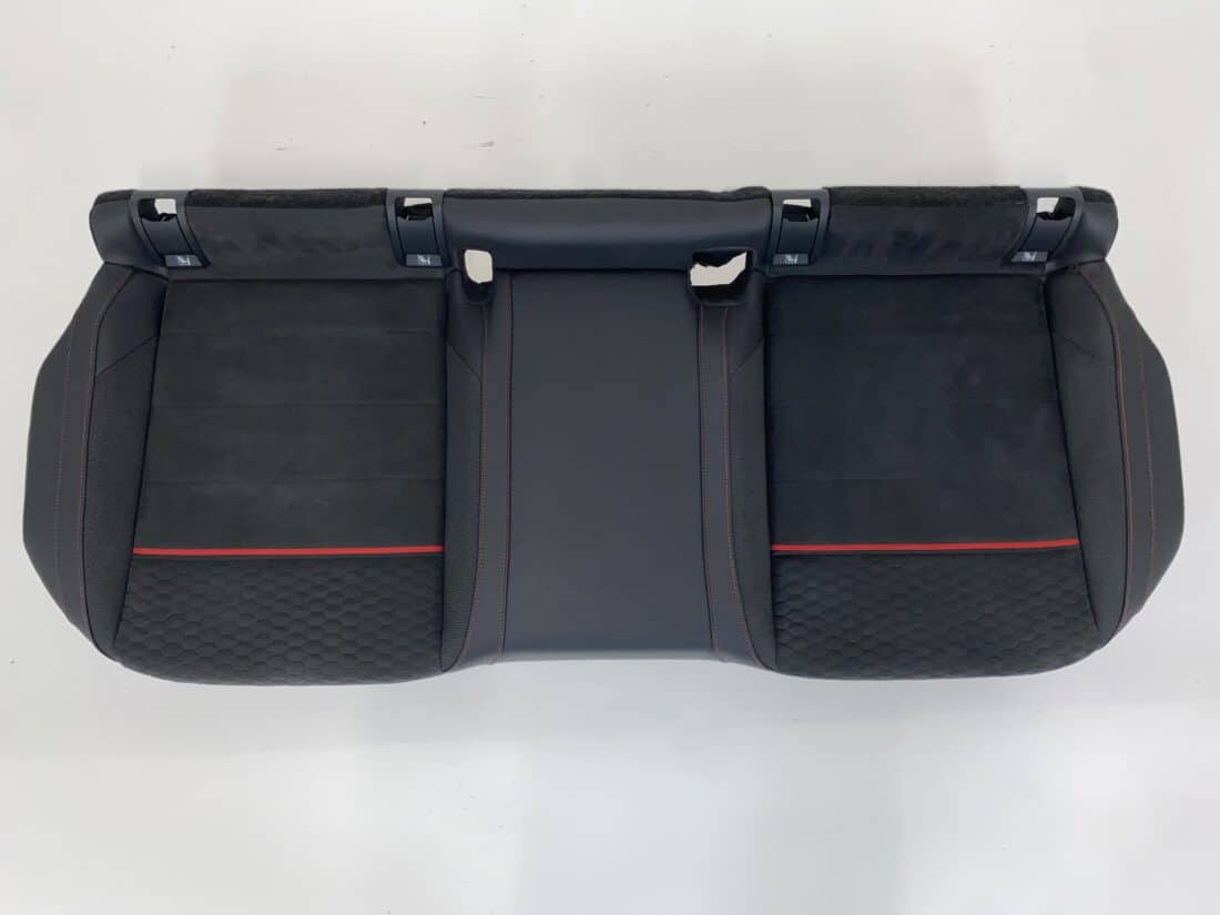 Trp Post Container Data Trp Post Id 16977 Interior Vw Golf 8 Gti Clubsport Alcantara Grey Honeycomb Red Stripes Trp Post Container