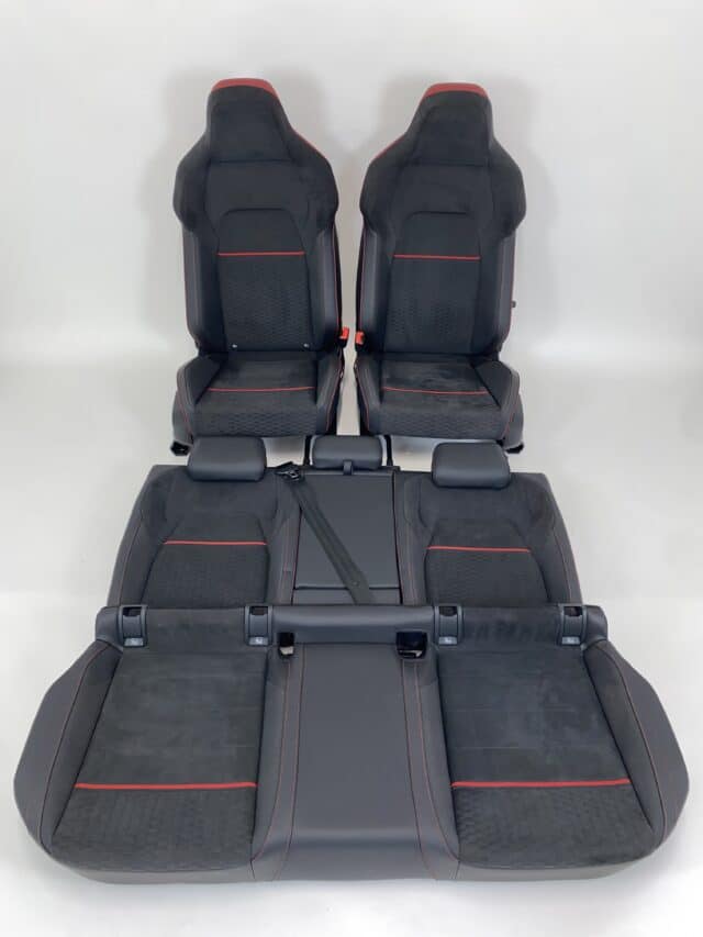 Intérieur Vw Golf 8 Gti Clubsport Alcantara Gris Nid d'abeille Rayures Rouges