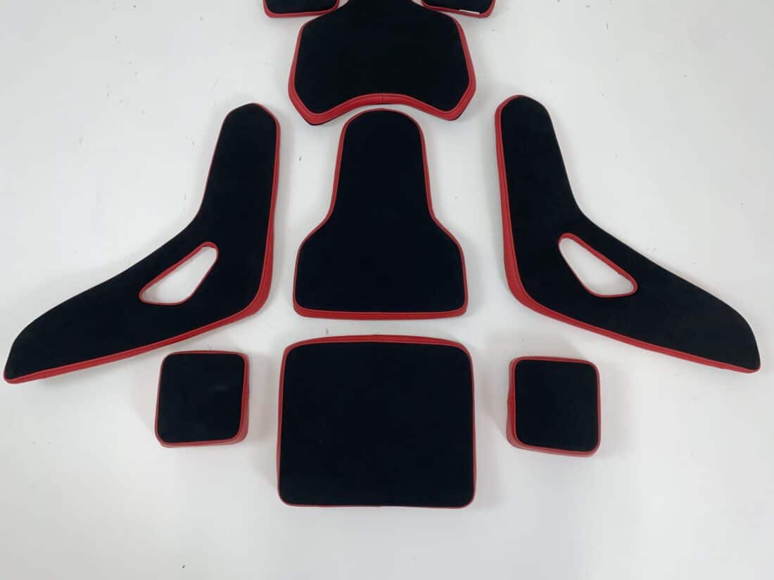 Trp Post Container Data Trp Post Id 17850 Recaro Podium Pad Kit L Alcantara Zwart Rood Leder Trp Post Container