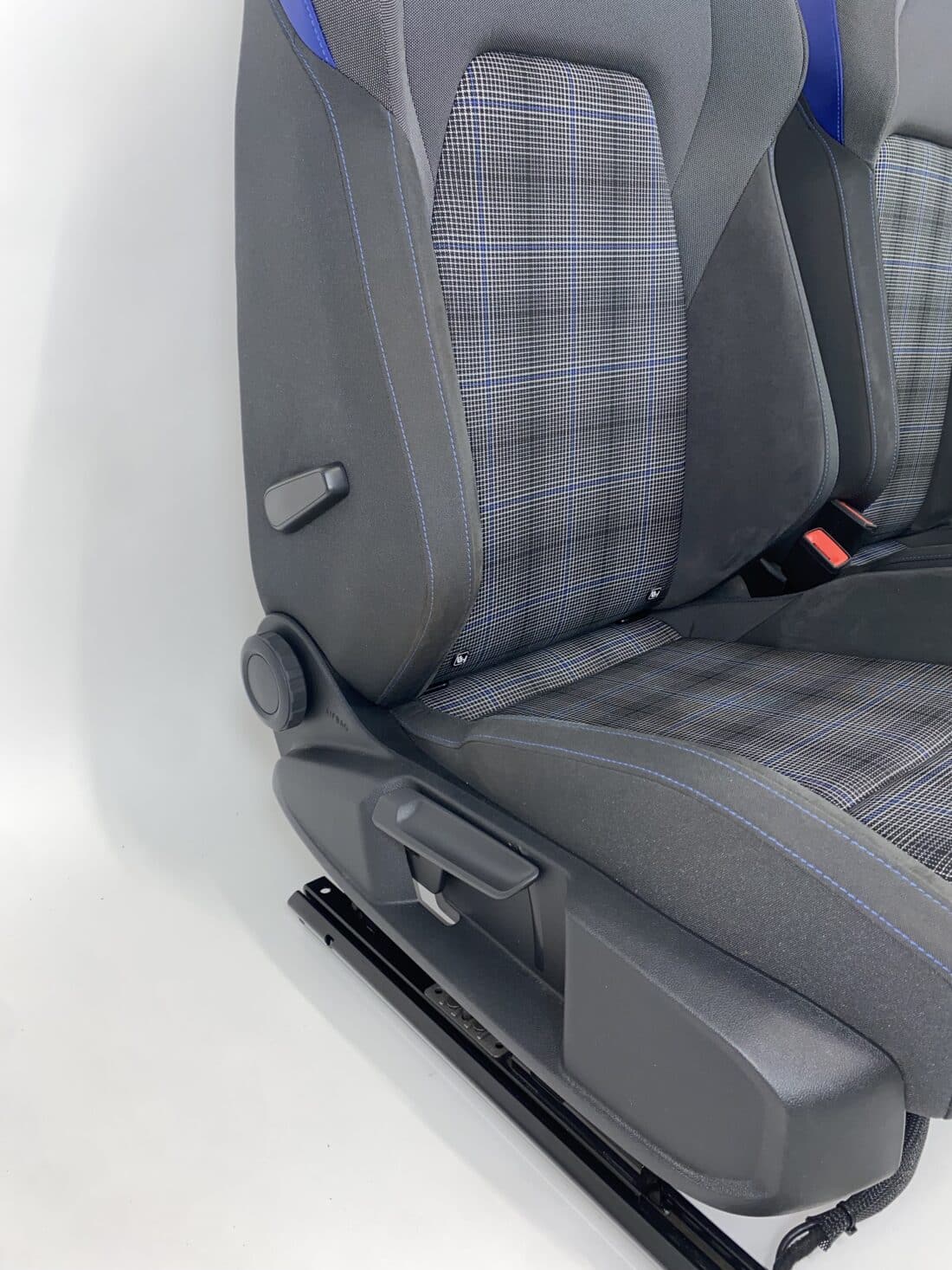 Trp Post Container Data Trp Post Id 19061 Interieur Vw Golf 8 Gte Stof Alcantara Blauw Zwart Grijs Trp Post Container