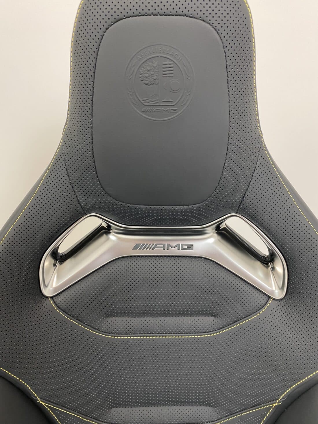 Mercedes Benz C Klasse Amg Performance Stoelen W206 Zwart Leder Met Gele Details