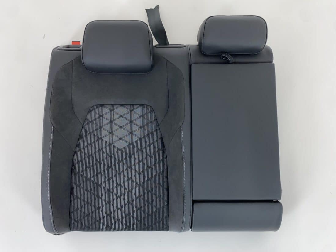 Données du conteneur Trp Post - ID Trp Post 20058 - Intérieur VW Golf 8 R CD gris-noir - Conteneur Trp Post Données du conteneur Trp Post - ID Trp Post 20058 - Intérieur VW Golf 8 R CD gris-noir - Conteneur Trp Post