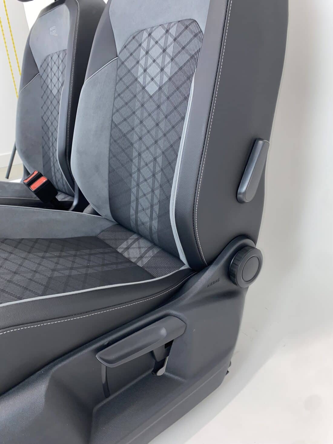 Trp Post Container Data Trp Post ID 20025 Interior VW Tiguan R Allspace Bw2 Alcantara Fabric Leather Trp Post Container Trp Post Container Data Trp Post ID 20025 Interior VW Tiguan R Allspace Bw2 Alcantara Fabric Leather Trp Post Container