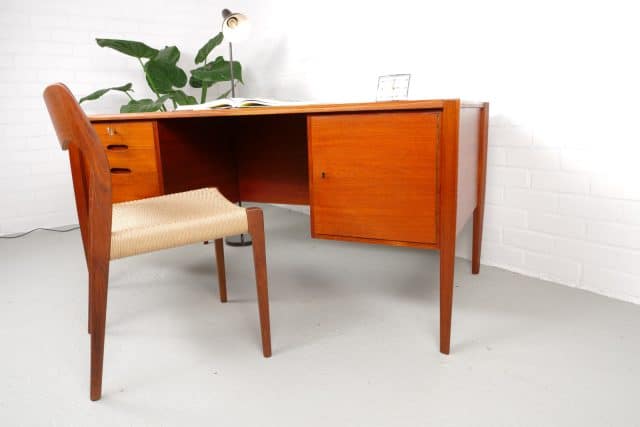 Wilhelm Renz Teak Bureau Jaren 60