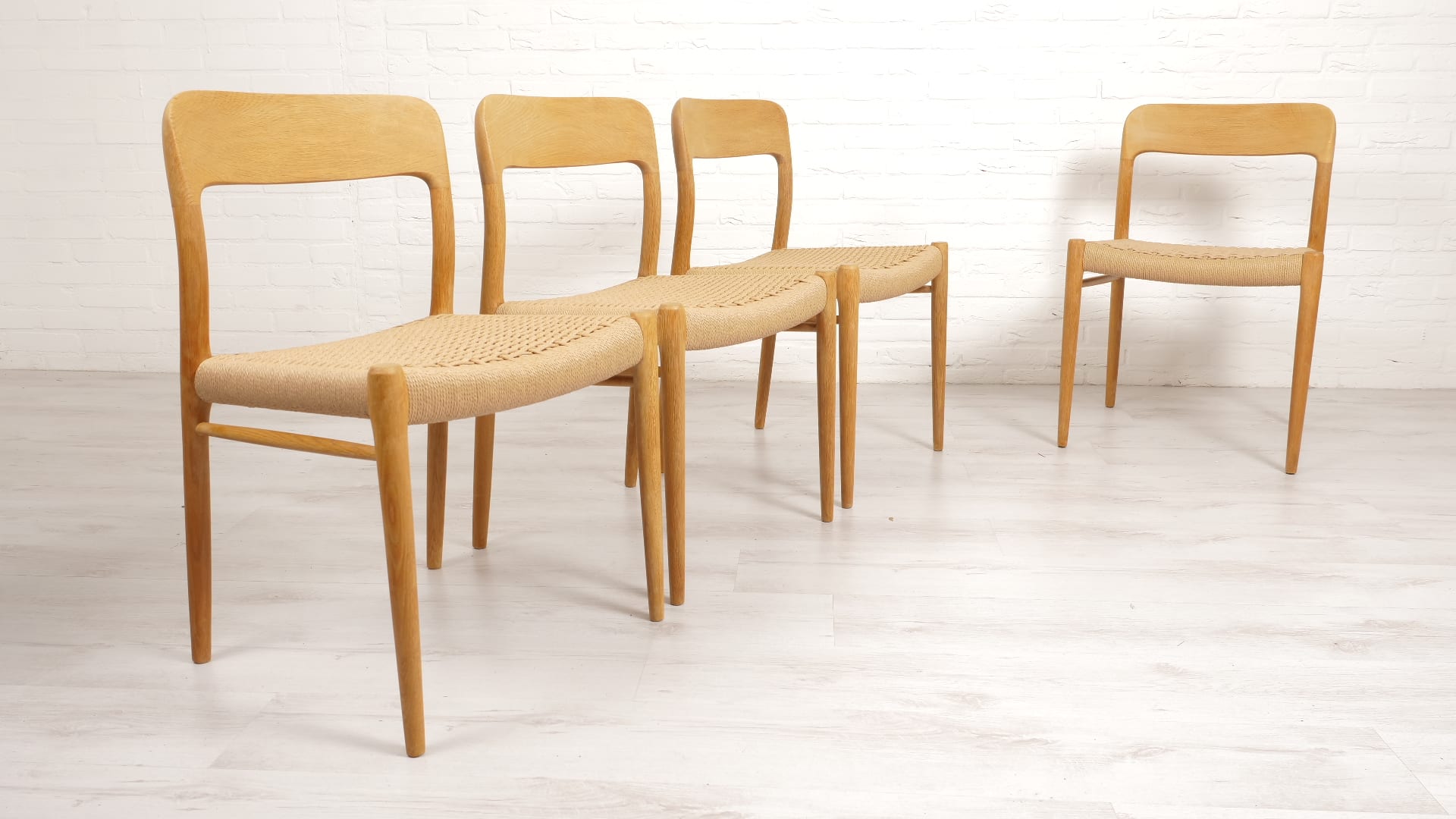 4 x dining chair | Niels Otto Moller model 75 | oak | Restored