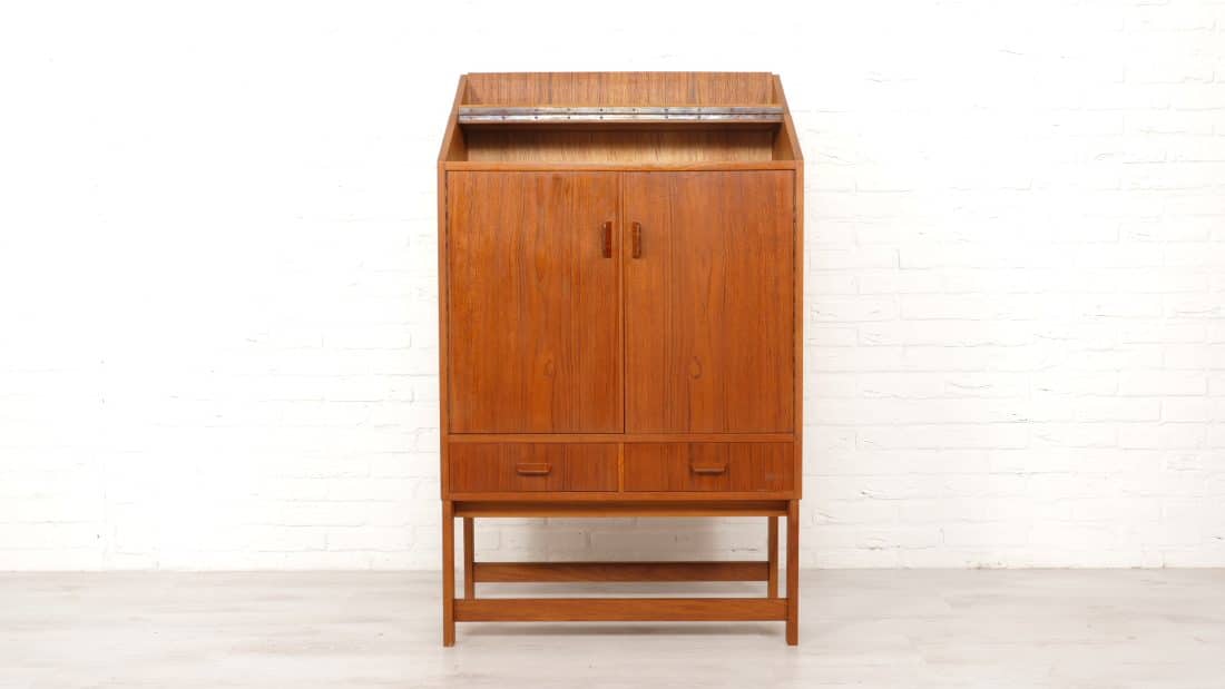Trp Post Container Data Trp Post Id 8993 Vintage Bar Cabinet Beverage Cabinet Teak Bar Years 8217 60 Trp Post Container