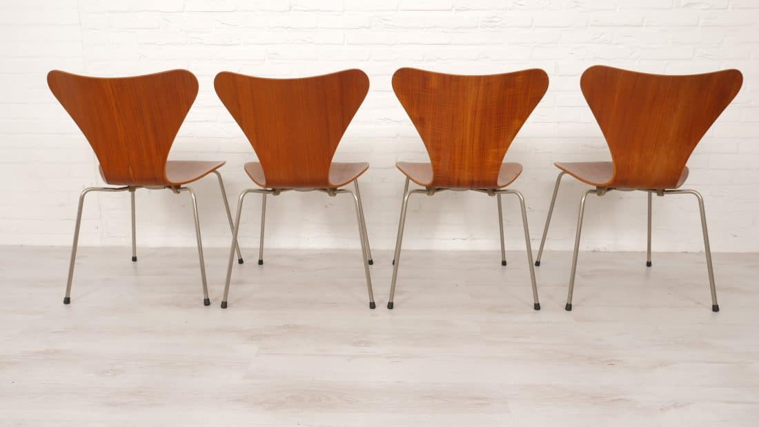 Trp Post Container Data Trp Post Id 9139 Set Of 4 Dining Chairs Arne Jabosen 3107 Butterfly Chairs Teak Fritz Hansen Trp Post Container
