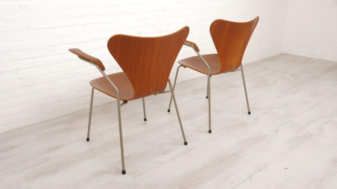 2 Vintage Vlinderstoelen Van Arne Jacobsen Voor Fritz Hansen Model 3207 Teak