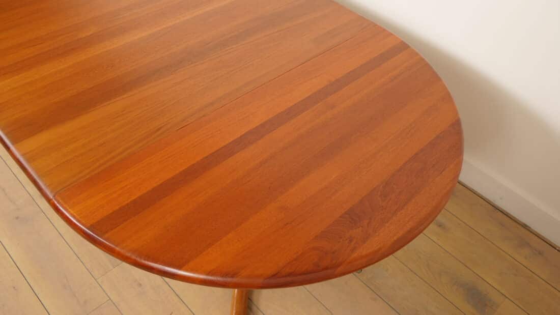 Vintage Uitschuifbare Ronde Eettafel Dyrlund Massief Teak Deens Vintage Uitschuifbare Ronde Eettafel Dyrlund Massief Teak Deens