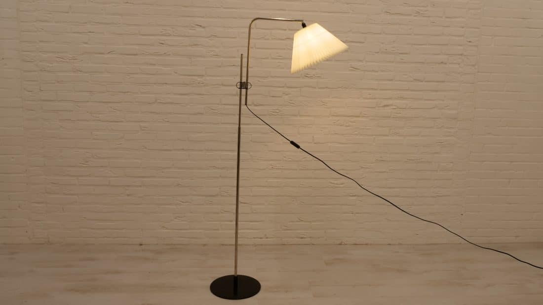 Vintage Design Vloerlamp Le Klint Denemarken Model 321