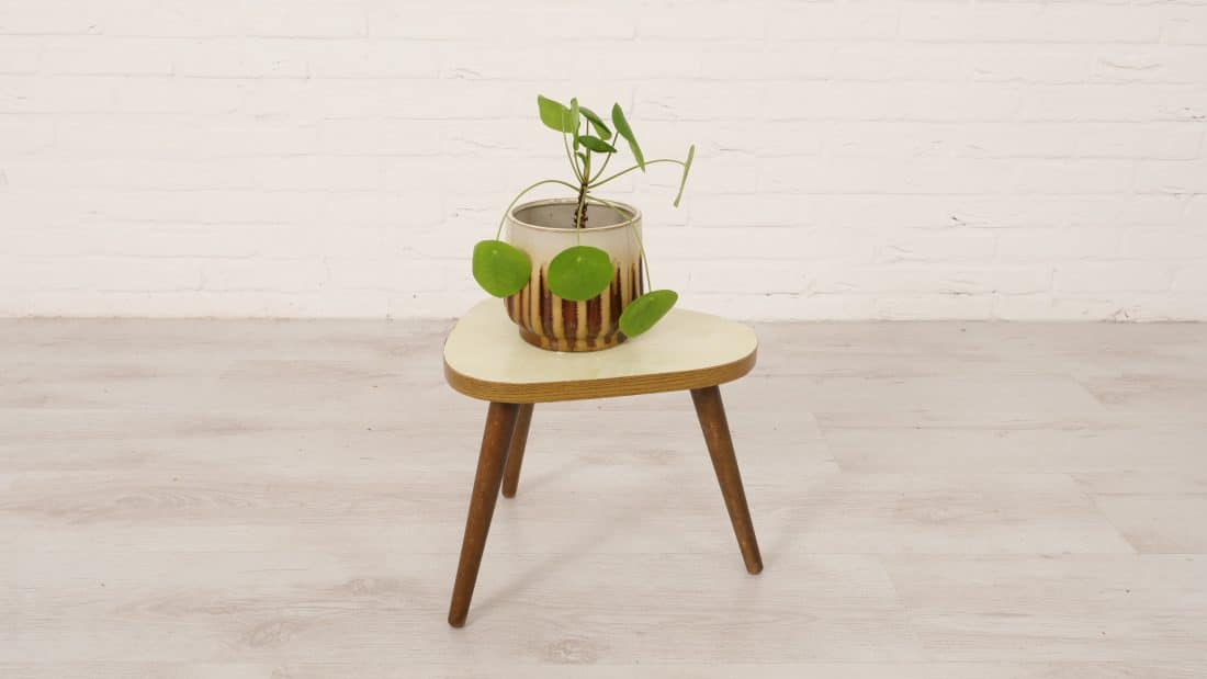 Trp Post Container Data Trp Post Id 14312 Plant Table Vintage Light Yellow Side Table Trp Post Container