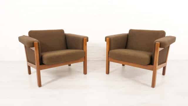 Set Van 2 Vintage Fauteuils Hans Wegner Ge40