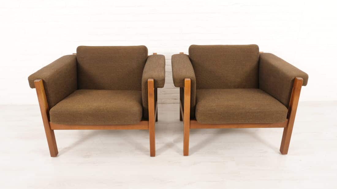 Set Van 2 Vintage Fauteuils Hans Wegner Ge40