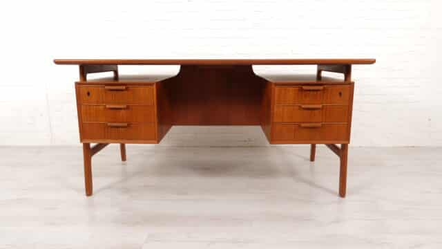 Bureau Vintage Omann Jun Teck Danois