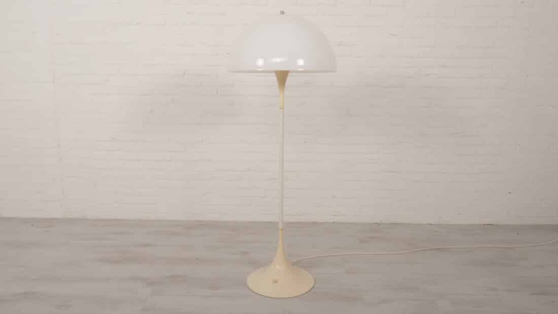 Vintage Vloerlamp Louis Poulsen Panthella Verner Panton