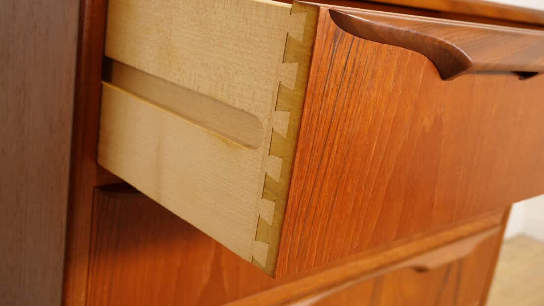 Vintage Deense Ladekast Teak 6 Lades 122 Cm