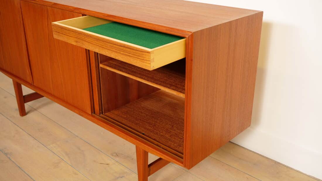 Vintage Dressoir Schuifdeuren Scandinavisch Design 165 Cm