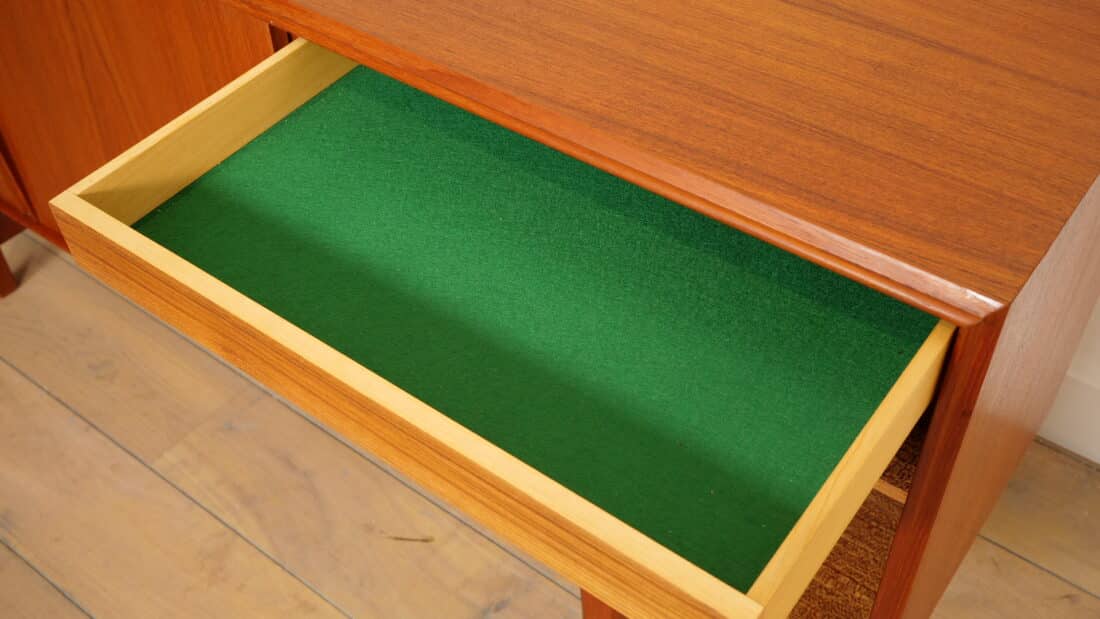 Vintage Dressoir Schuifdeuren Scandinavisch Design 165 Cm