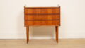 Vintage Chest of Drawers 3-Drawer Nightstand Vintage Chest of Drawers 3-Drawer Nightstand