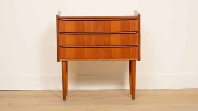 Vintage Chest of Drawers 3-Drawer Nightstand