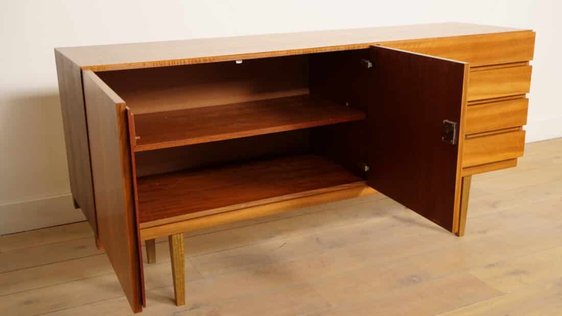 Trp Post Container Data Trp Post Id 20748 Vintage Sideboard Sleek Design 159 Cm Trp Post Container