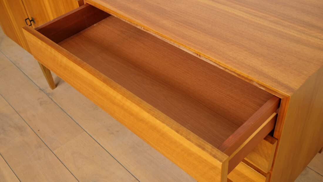 Trp Post Container Data Trp Post Id 20748 Vintage Sideboard Sleek Design 159 Cm Trp Post Container