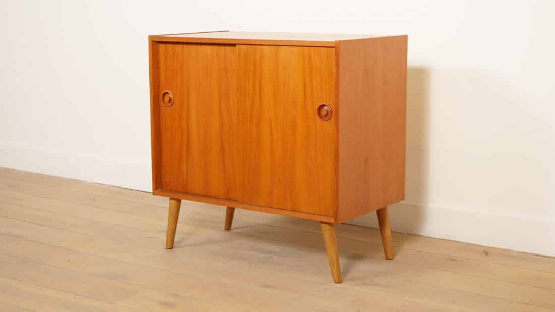 Vintage Kastje Met Schuifdeuren Audiomeubel Teak