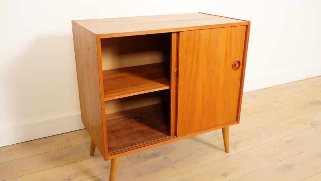 Vintage Kastje Met Schuifdeuren Audiomeubel Teak