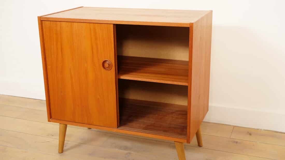 Vintage Kastje Met Schuifdeuren Audiomeubel Teak