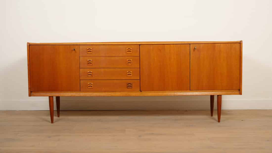 Vintage Dressoir Notenhout 220 Cm