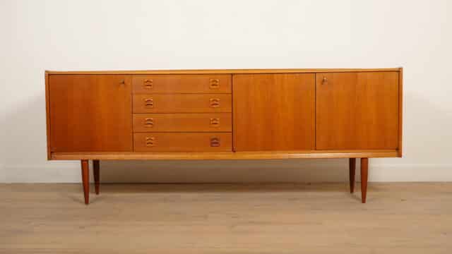 Vintage Dressoir Notenhout 220 Cm