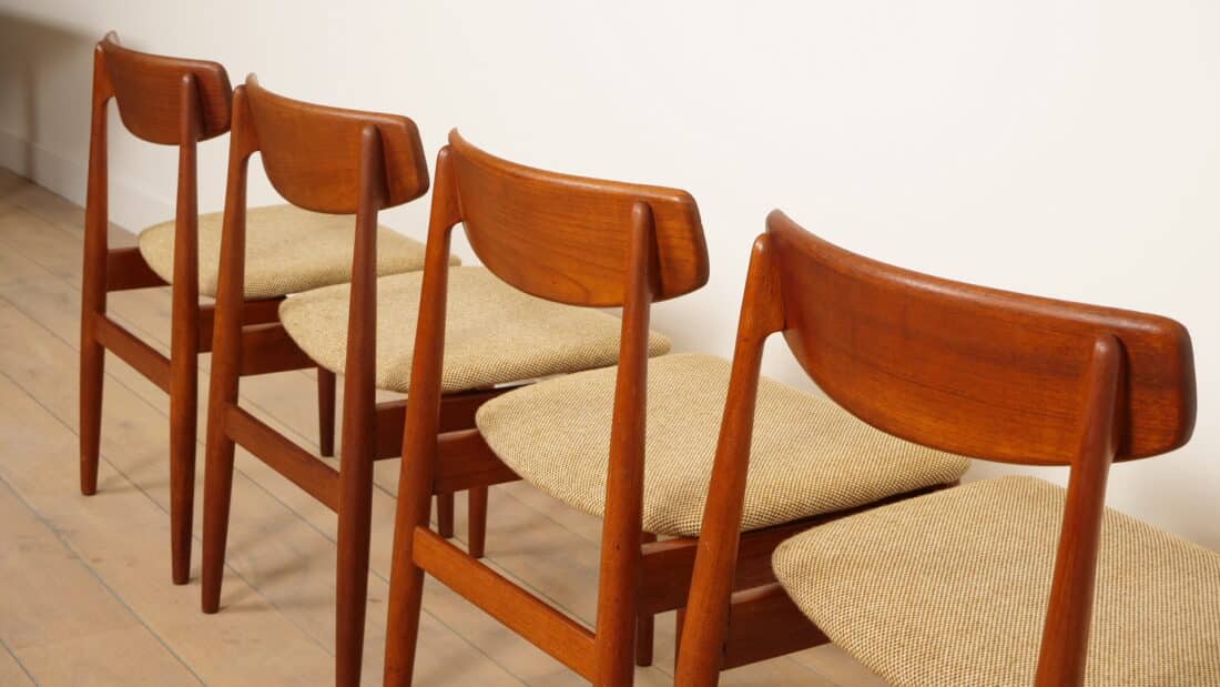 Set Van 4 Eetkamerstoelen Casala Teak