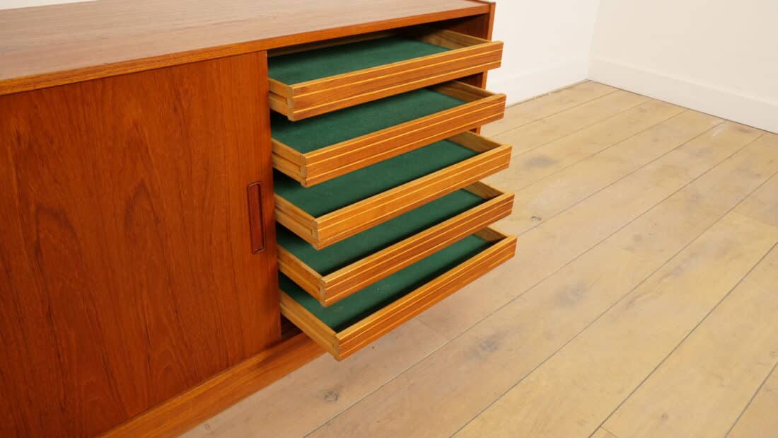 Vintage Dressoir Schuifdeuren Scandinavisch Design