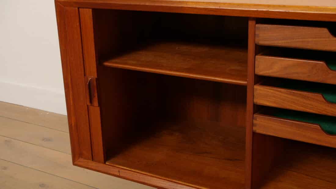 Vintage Dressoir Svend Aage Larsen Deens Design Tambourdeur