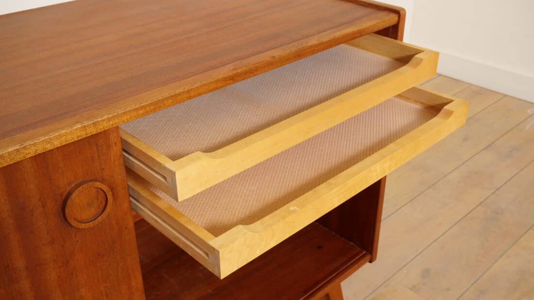 Trp Post Container Data Trp Post Id 21554 Vintage Dressoir Notenhout 180 Cm Trp Post Container