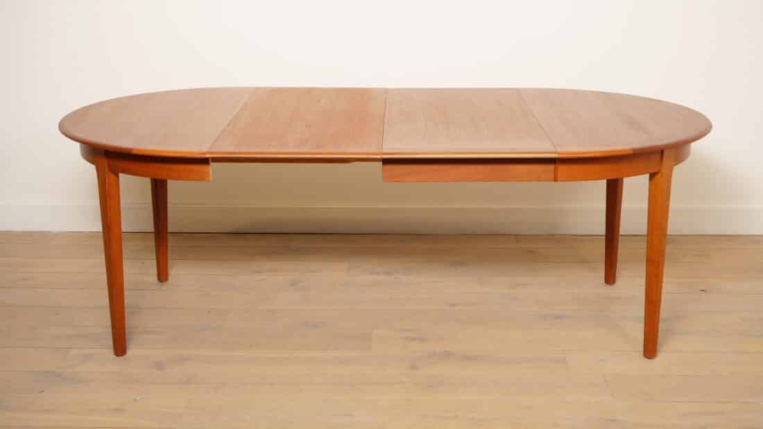 Vintage Ronde Eettafel Teak Uitschuifbaar