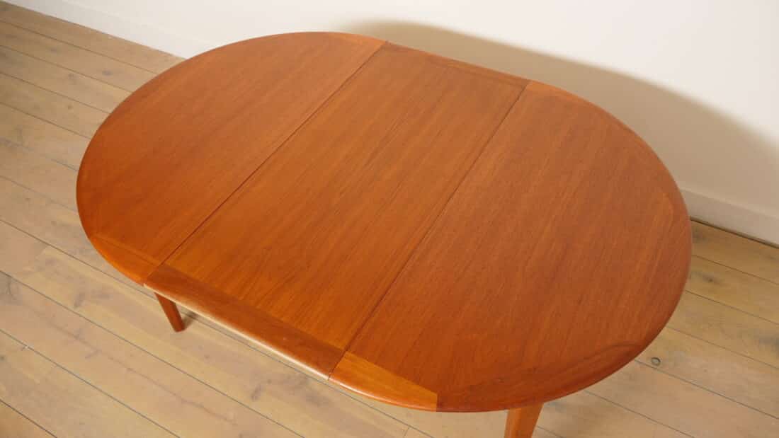 Vintage Ronde Eettafel Teak Uitschuifbaar