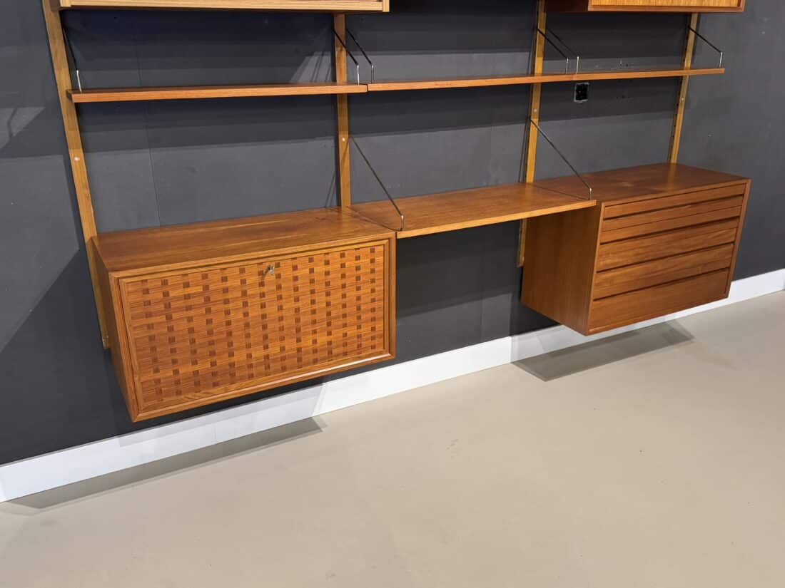 Wand Systeem Royal System Poul Cadovius Teak