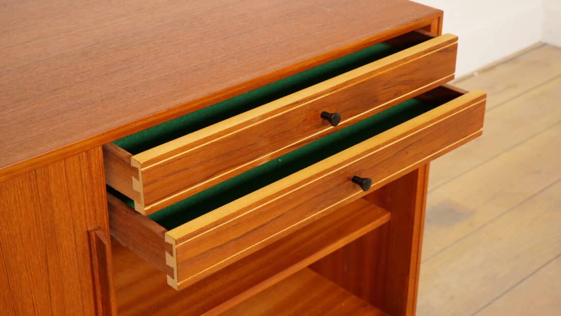 Trp Post Container Data Trp Post Id 22106 Vintage Dressoir Deens Design 153 Cm Trp Post Container
