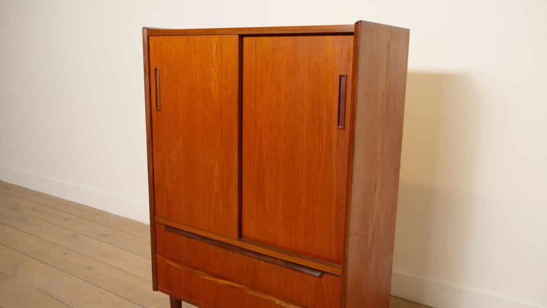 Trp Post Container Data Trp Post Id 22216 Vintage Wall Cabinet Sliding Doors Danish Design 120 Cm Trp Post Container