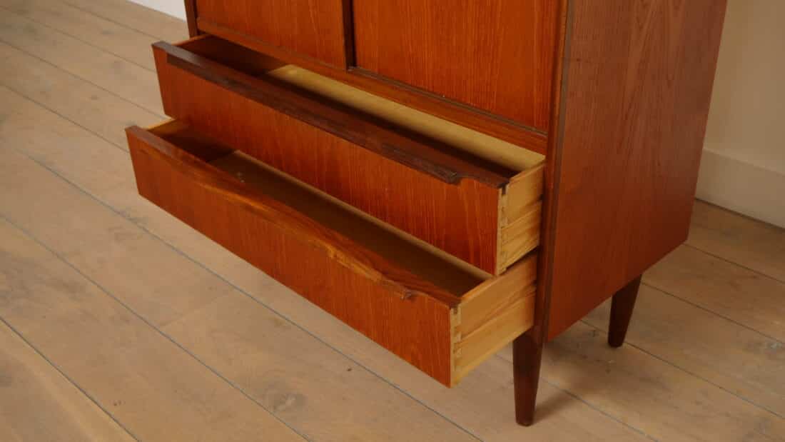 Trp Post Container Data Trp Post Id 22216 Vintage Wall Cabinet Sliding Doors Danish Design 120 Cm Trp Post Container