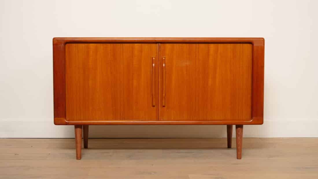 Trp Post Container Data Trp Post Id 22356 Vintage Dressoir Met Schuifdeuren Audiomeubel Teak Trp Post Container