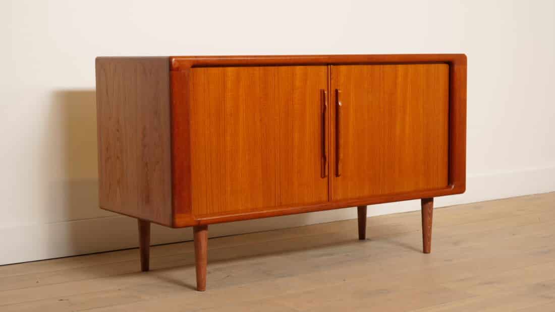 Trp Post Container Data Trp Post Id 22356 Vintage Dressoir Met Schuifdeuren Audiomeubel Teak Trp Post Container
