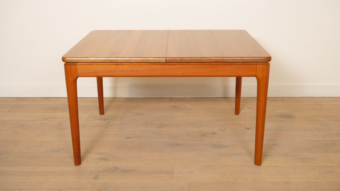 Trp Post Container Data Trp Post Id 22399 Vintage Eettafel Massief Teakhout Uitschuifbaar Glostrup Trp Post Container
